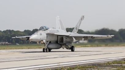 FA-18E #104 of VFA-31 Tomcatters on Take-off Roll