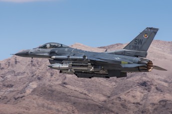 General Dynamics F-16CM Fighting Falcon