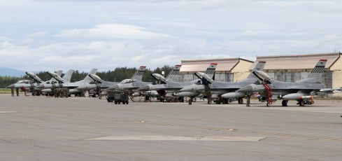 F-16C Vipers from the USAF 36th FS "Flying Fiends" and KF-16D Victory Falcons from the ROKAF 19th FW South Korea on their flight line at Eielson AFB.