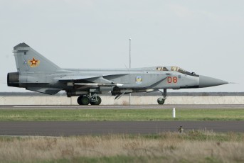 Mikoyan MiG-31 "Foxhound"