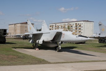 Mikoyan-Gurevich MiG-25 "Foxbat"
