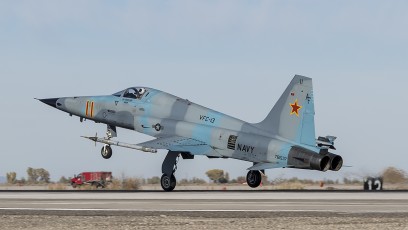 F-5E Tiger II of the VFC-13 Fighting Saints touching down at NAS Fallon