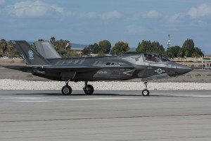 A USMC F-35B Lightning II taxiing back to the ramp after the air show demo