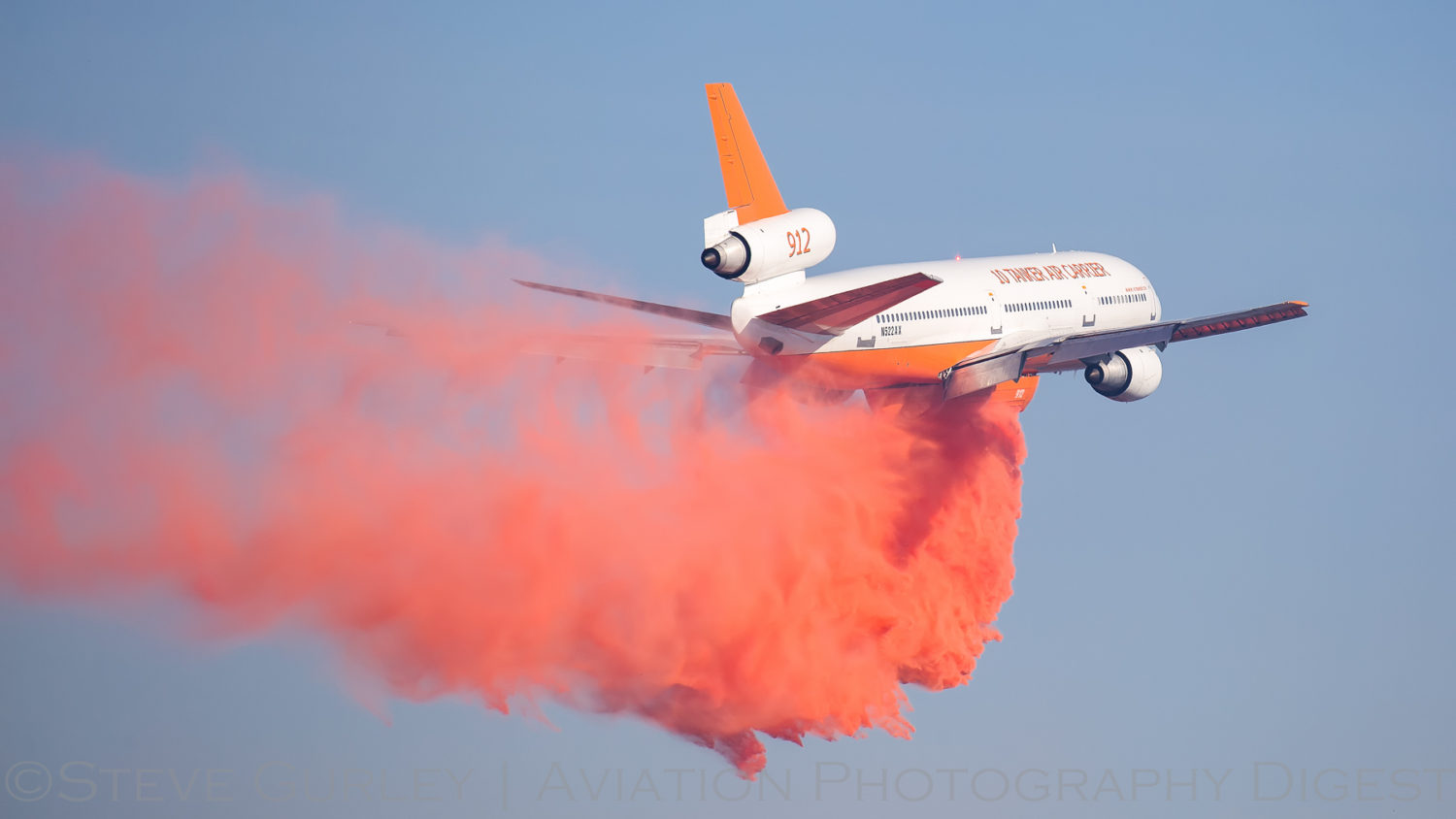 Aviation Photography Digest | Bastrop Ablaze – 10 Tanker to Texas