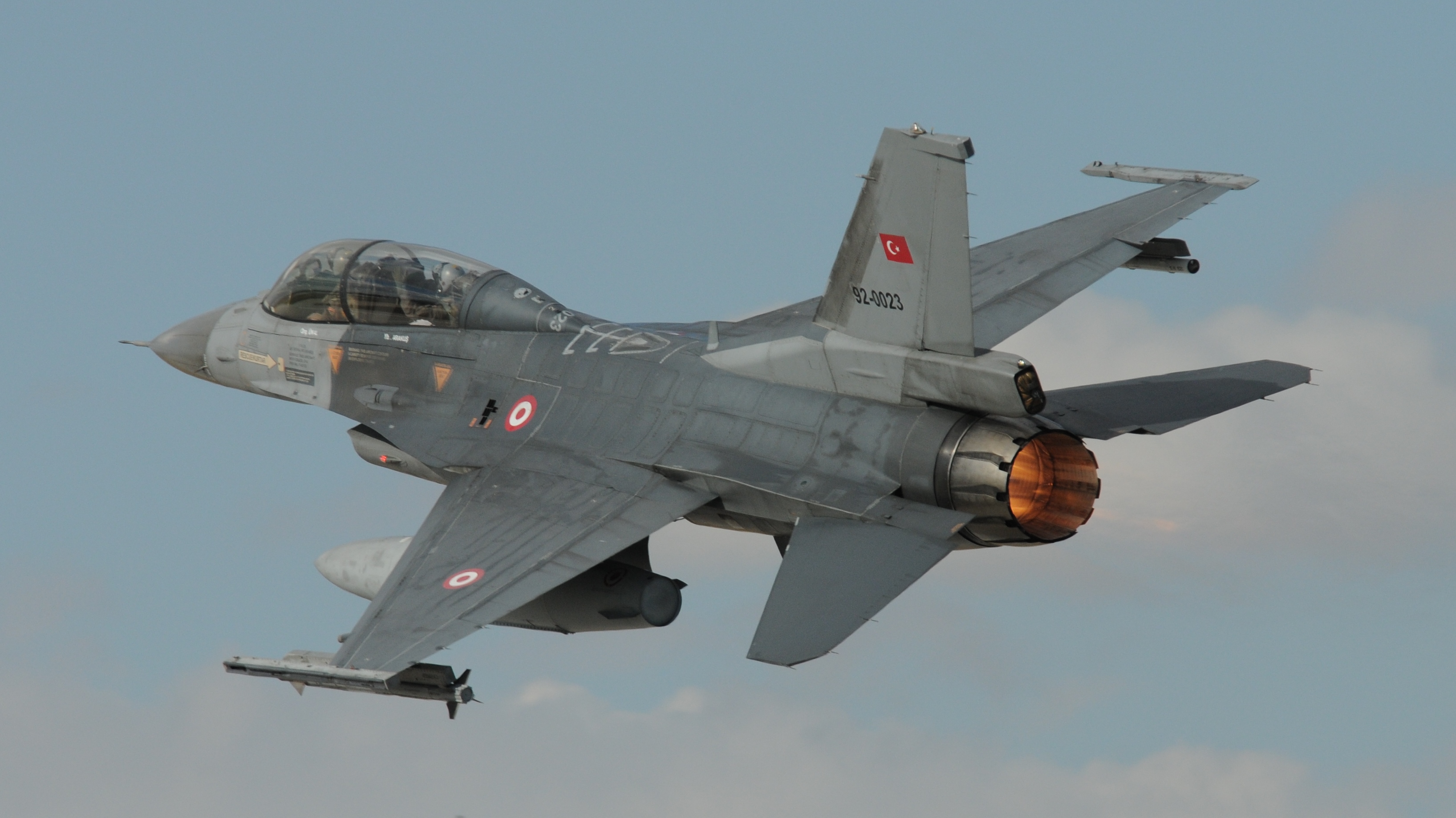 Anatolian Eagle 2016_F-16_TC_92-0023_Turkish_AF_2016-06-10_KYA_LTAN_Romang_Adrian_AR3_5131_1800_16-9
