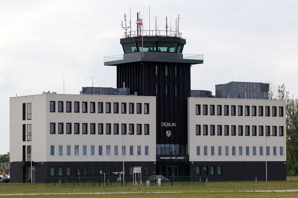 In recent years the airport was modernized. Above you can see new Dęblin’s tower built in 2014