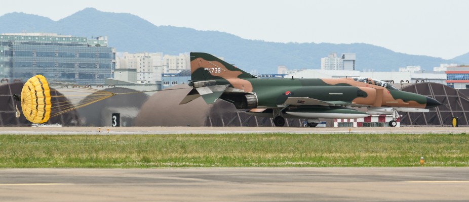 End of an Era: The ROKAF Bids Farewell to the F-4 Phantom