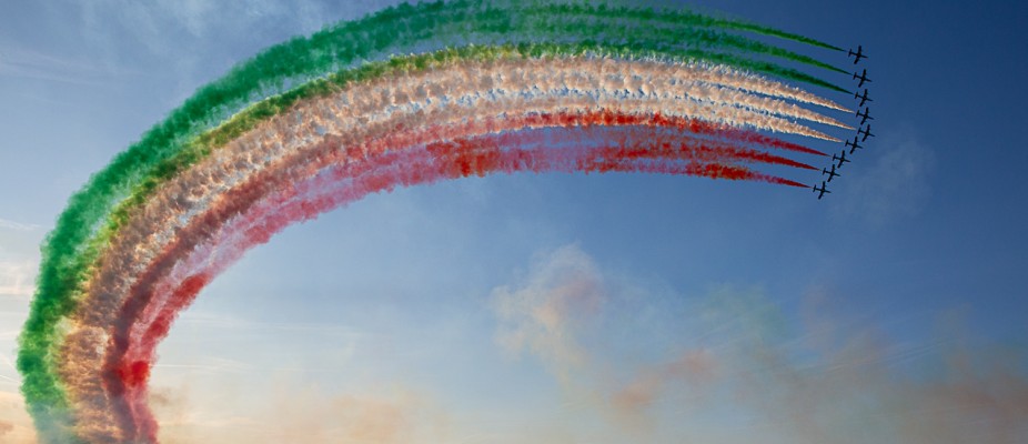 A Spark to Light 65 “Tricolori” Candles